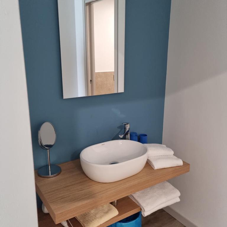 LUXURY APARTMENTS NATURA - Appartamento Superior con Vista Lago - 19