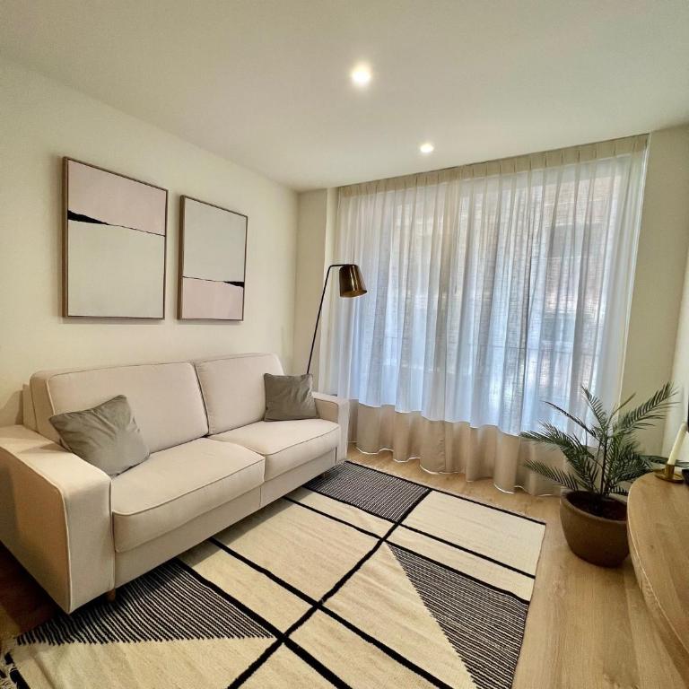 Reyes Católicos Premium Homes - Two-Bedroom Apartment - 6