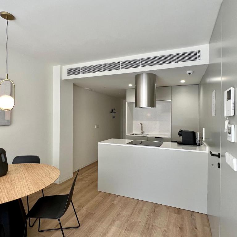 Reyes Católicos Premium Homes - Two-Bedroom Apartment - 9