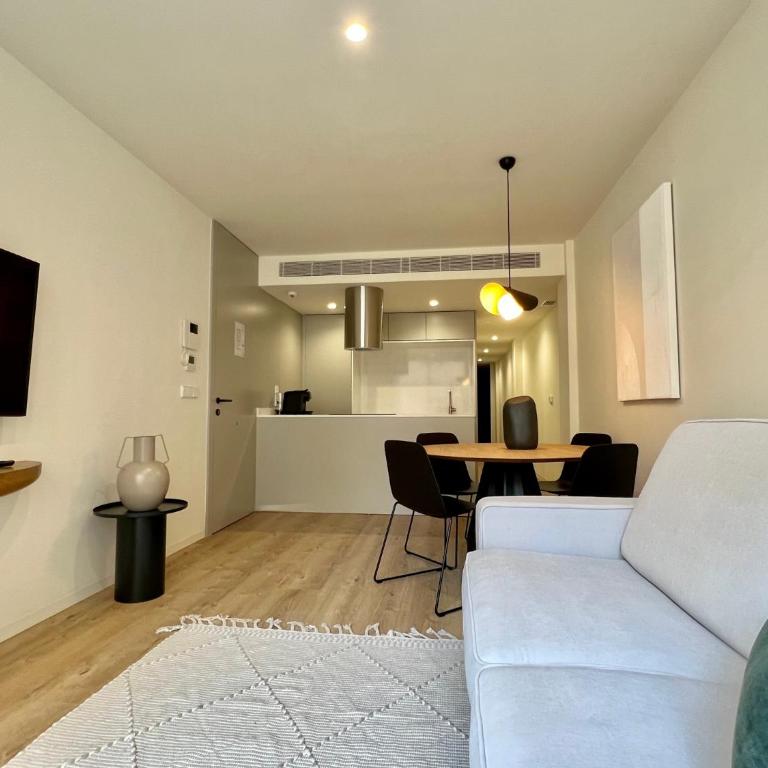 Reyes Católicos Premium Homes - Two-Bedroom Apartment - 11