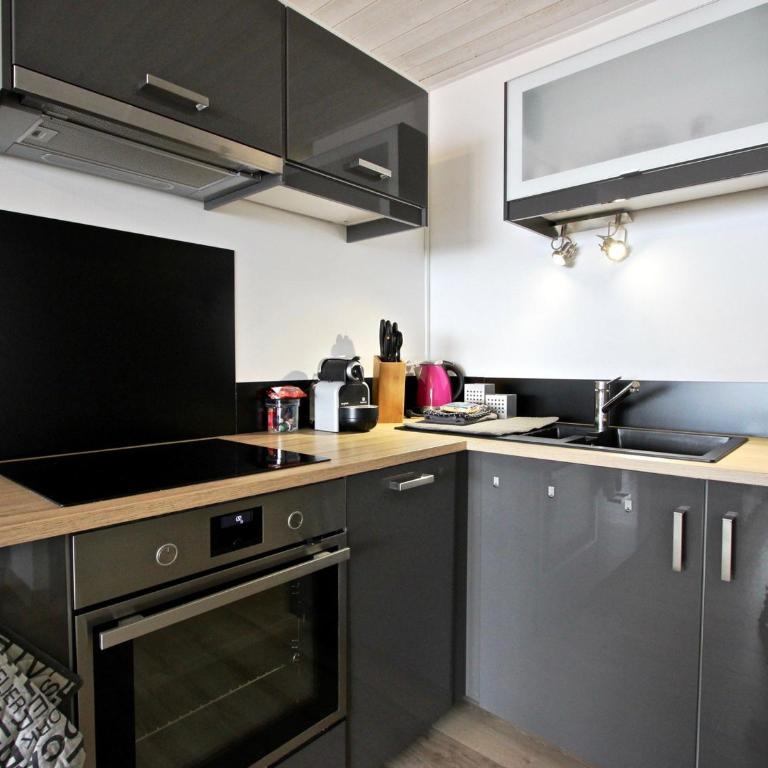 Studio moderne 4 personnes avec balcon et cuisine équipée à Chamrousse - FR-1-549-19 - Studio - 4
