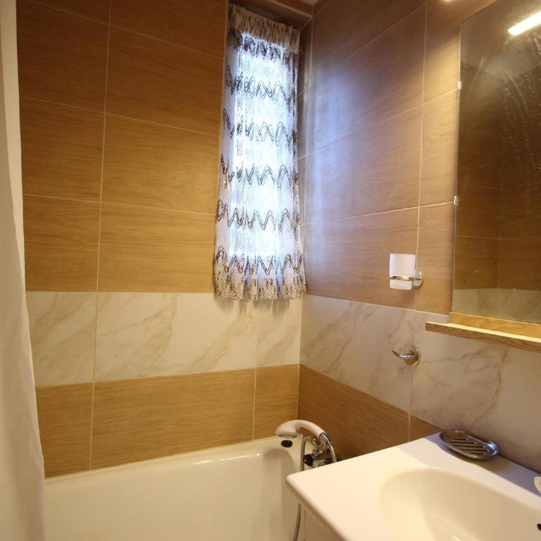 Appartement 30 m² avec balcon, à proximité des pistes et des commerces, animaux acceptés - FR-1-549-53 - Apartamento (4 adultos) - 5