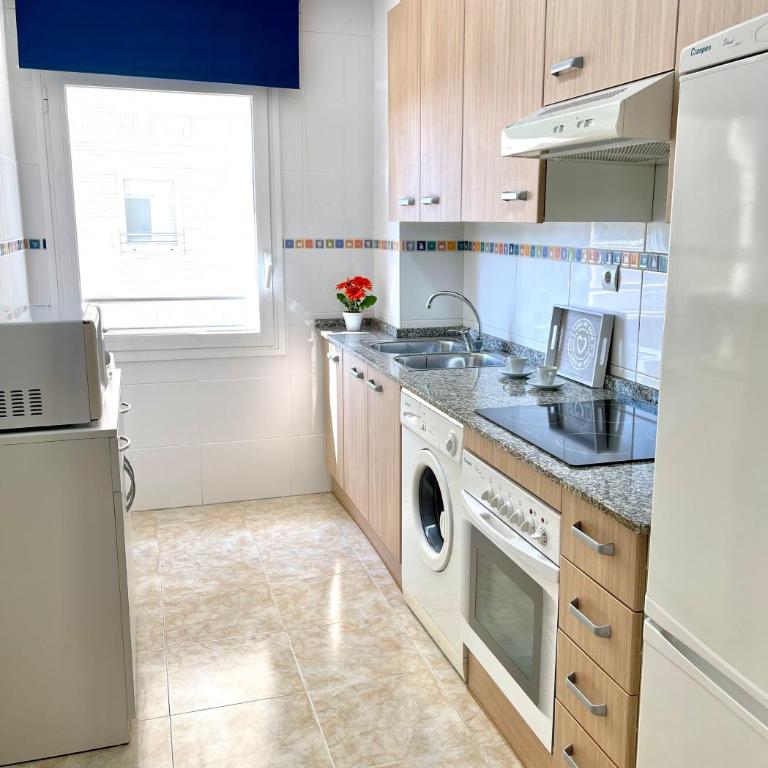 APARTBEACH NOVA PINEDA con PARKING Y CLIMA - Two-Bedroom Apartment - 22