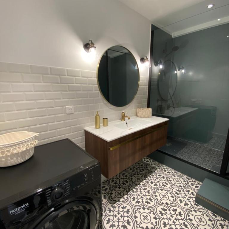 Ajaccio magnifique T2 37m2 centre ville vue mer au bord de la plage Neuf 4 couchages balcon parking privé fermé Clim wifi - Apartment mit 1 Schlafzimmer - 11