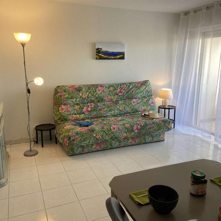 Appartement Studio Cabine à Fréjus, Piscine, Plage à 500m, Clim, Parking, Terrasse, 4 Couchages - FR-1-226A-110 - Apartment (4 Erwachsene) - 2