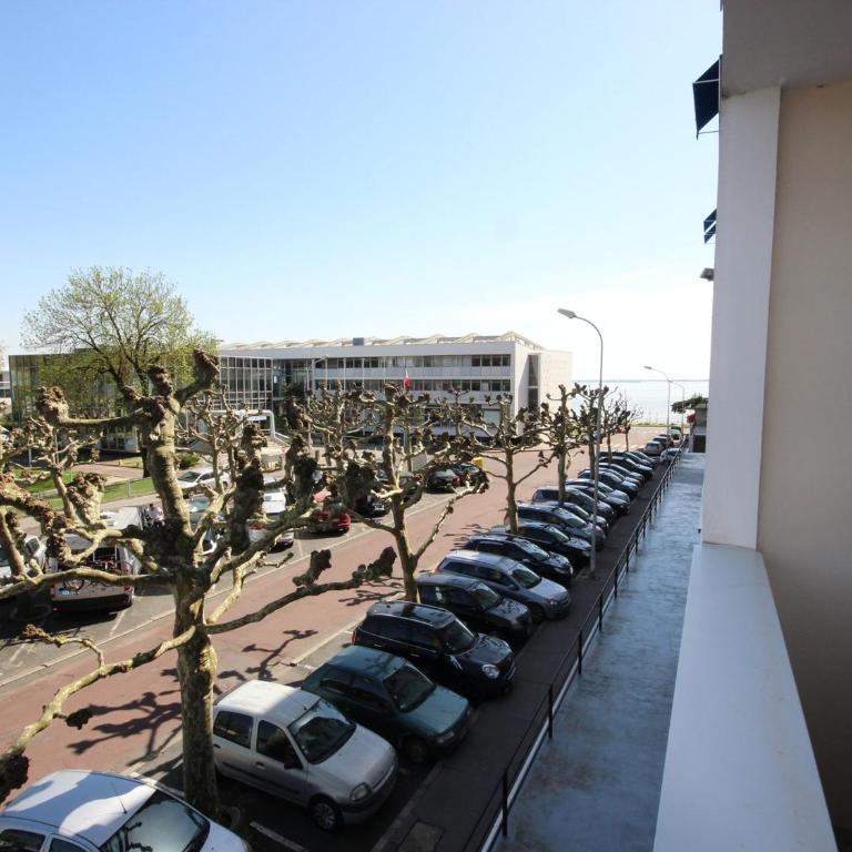 Studio Centre-Ville Royan : Plages et Commerces à Pied, Balcon, Parking Gratuit - FR-1-550-7 - Estudio - 7