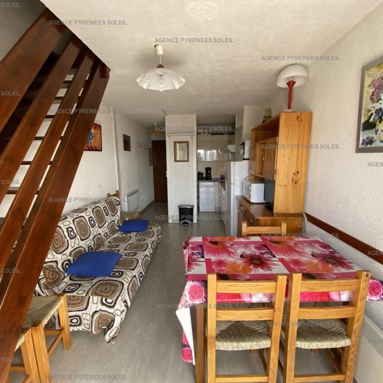 Appartement T3 avec 5 couchages et balcon aux Angles - FR-1-295-162 - Appartement (5 Adultes) - 1