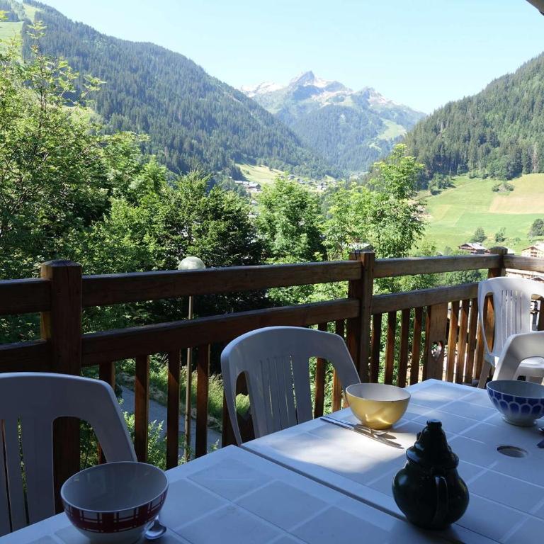 Chalet 4 chambres pour 6 pers, proche village, terrasse, skis - Chalet mit 3 Schlafzimmern - 2