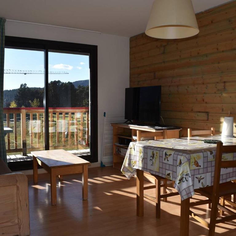 3 Pièces Cabine avec Balcon et Parking à Font-Romeu - FR-1-580-57 - Appartement (6 Adultes) - 1