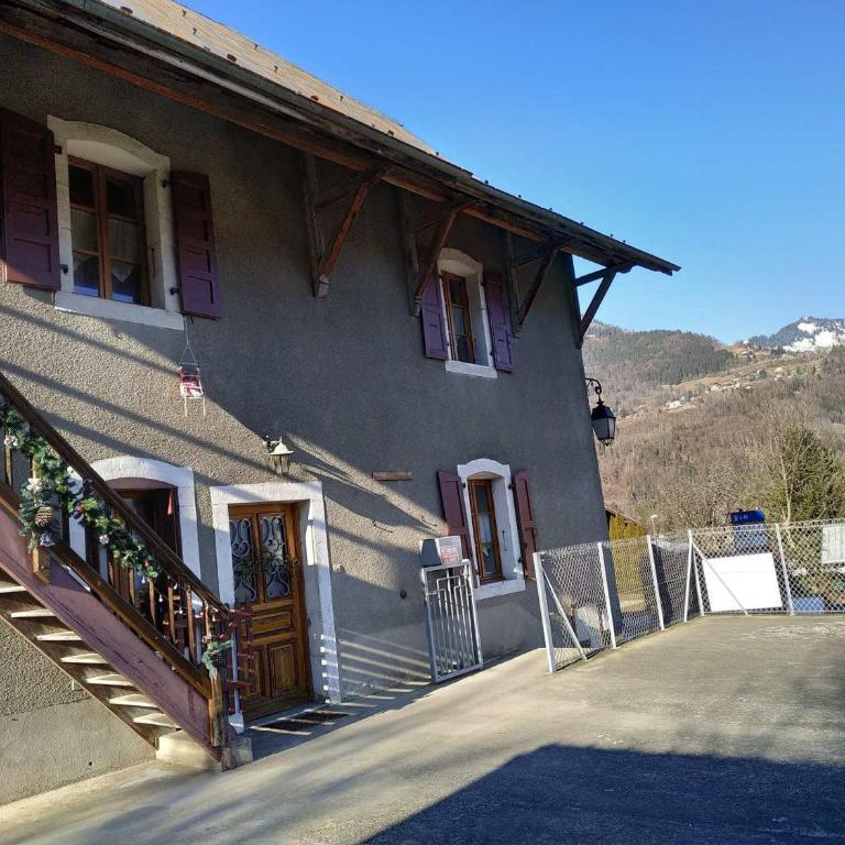 Maison familiale à Morillon, sauna et jardin - Appartement 2 Chambres - 4