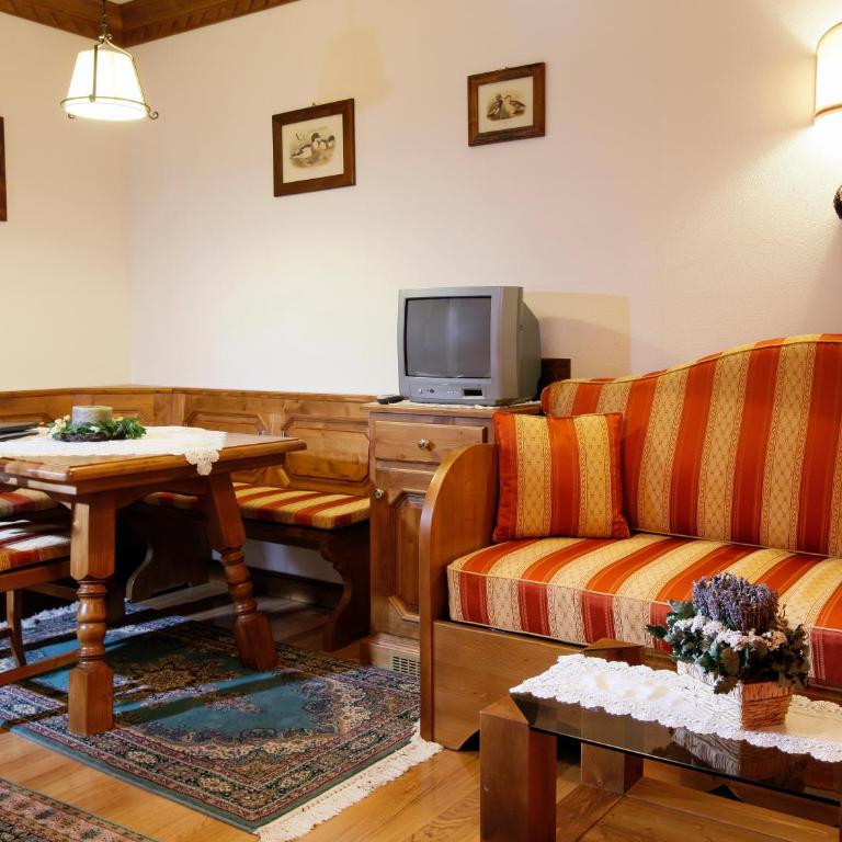 Hotel Columbia & Spa - Junior Suite con Balcone e Vista - 13