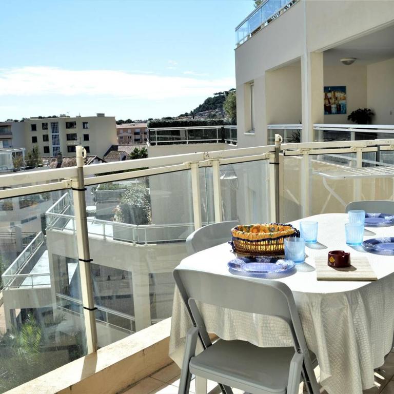 Appartement Climatisé 2 Pièces avec Balcon et Garage Privatif à Cavalaire-sur-Mer - FR-1-226B-101 - Appartement (4 Adultes) - 1