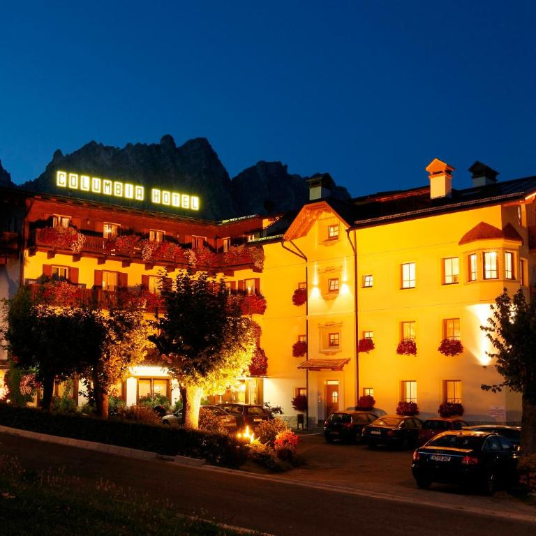 Hotel Columbia & Spa - Camera Superior Matrimoniale/Doppia con Letti Singoli con Vista Montagna - 5