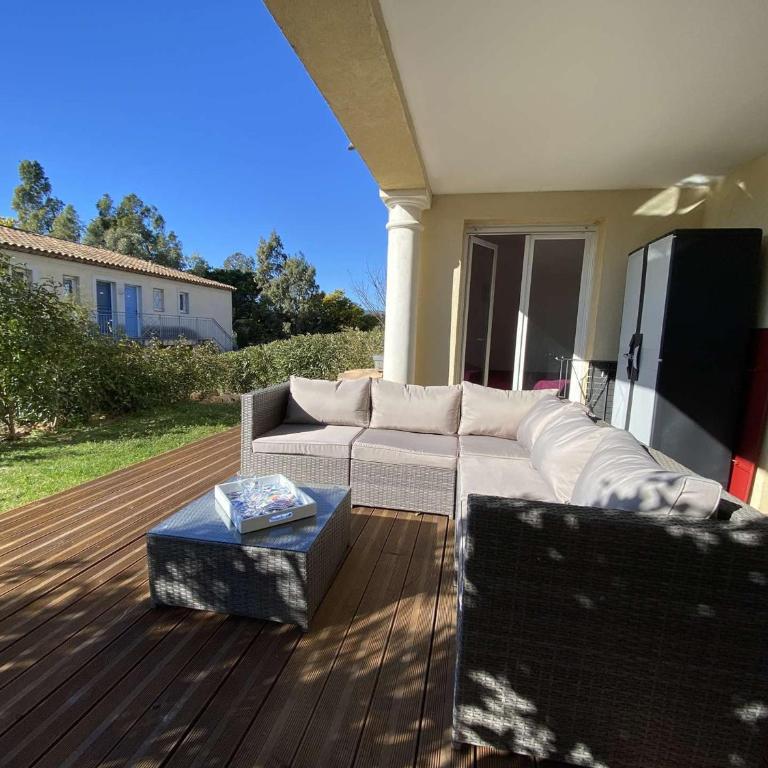 Sainte-Maxime : 3 Pièces, 4 Couchages, Piscine, Calme, Proche Commerces et Aqualand - FR-1-226-476 - Apartment (4 Erwachsene) - 2