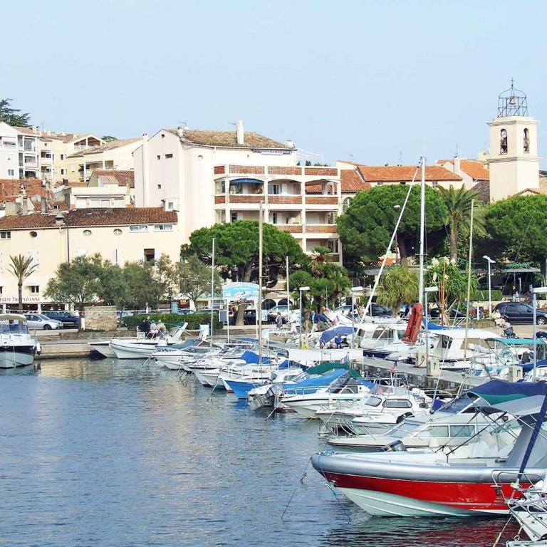 Sainte-Maxime : 3 Pièces, 4 Couchages, Piscine, Calme, Proche Commerces et Aqualand - FR-1-226-476 - Apartment (4 Erwachsene) - 14