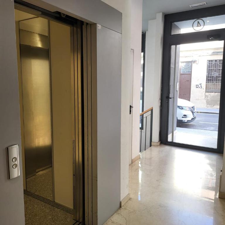 BioHomeValencia - Three-Bedroom Apartment - 3
