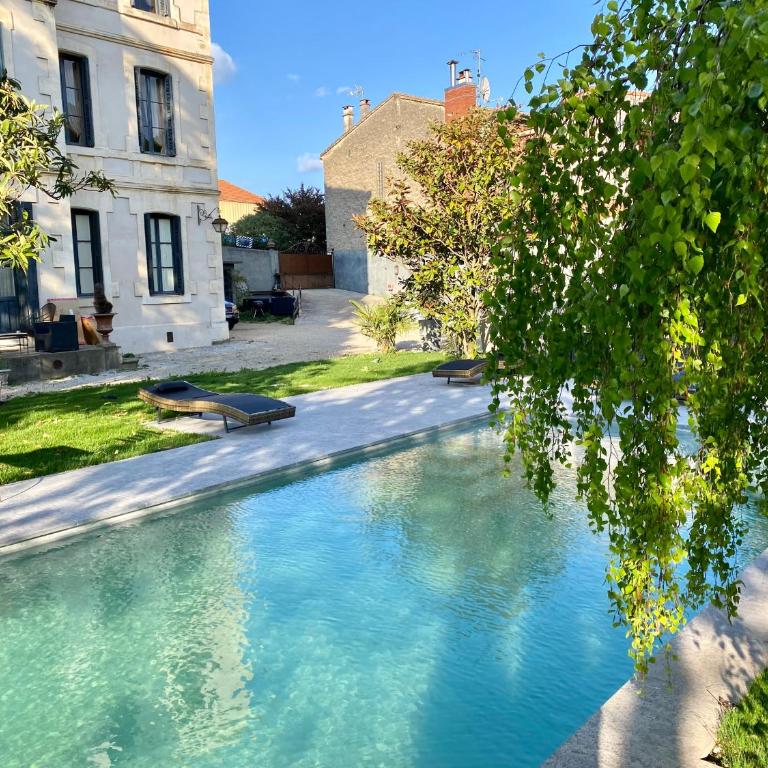 Demeure Saint Louis Historic manor, air-conditioned, free private parking, City 700m, WIFI, view - Doppelzimmer Saint Louis mit Blick auf die mittelalterliche Stadt - 17