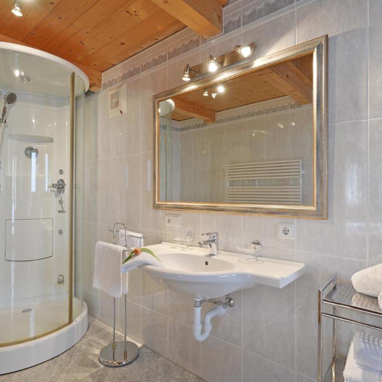 Appartementhaus Kostenzer - Apartment - auf 2 Etagen - 7