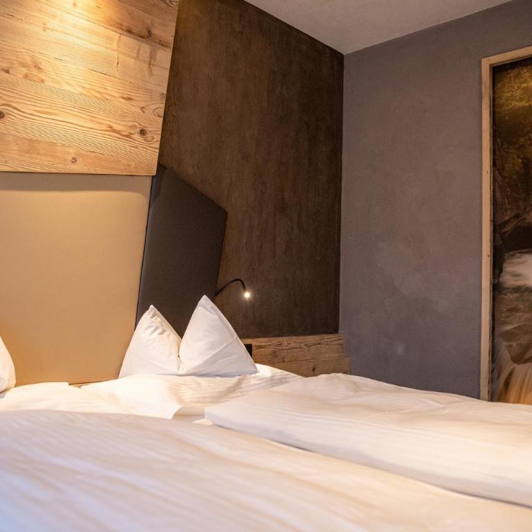 La Roccia Wellness Hotel - Camera Matrimoniale Comfort - 1