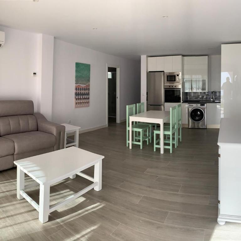 Apartamentos Perla Marina - Apartamento Superior - 3