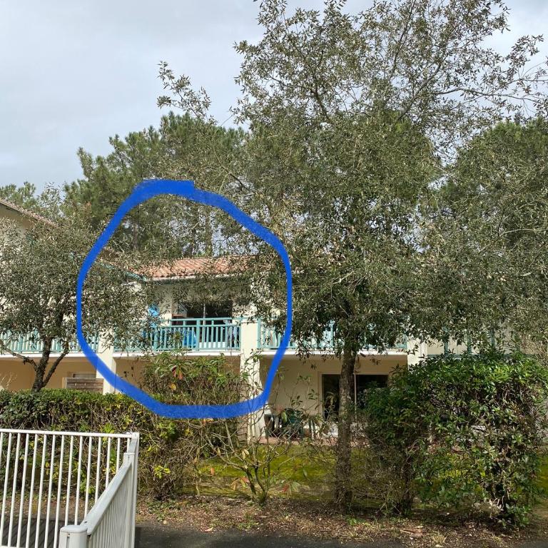 Appartement 3 pièces, 6 perso avec piscine chauffée en saison domaine du golf de Pinsolle - Appartement 2 Chambres - 21