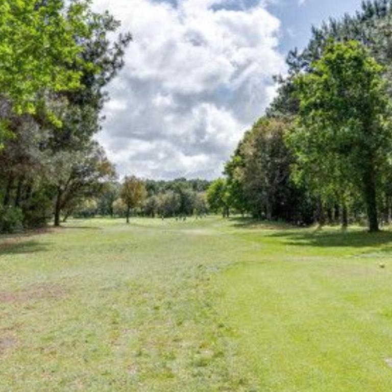 Appartement 3 pièces, 6 perso avec piscine chauffée en saison domaine du golf de Pinsolle - Appartement 2 Chambres - 26