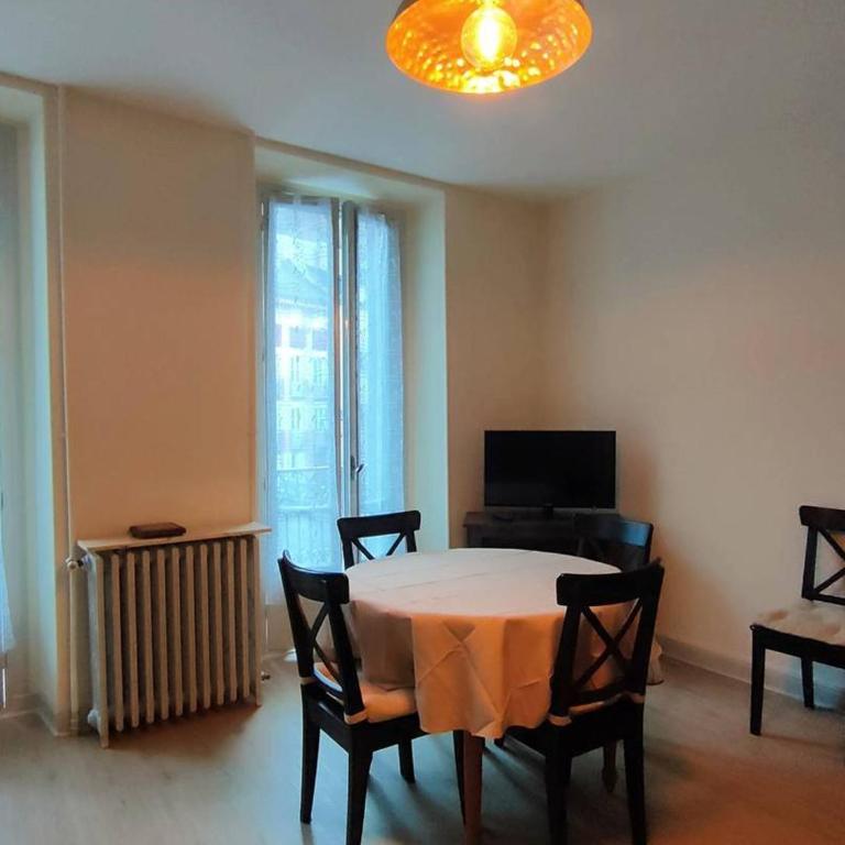 Appartement 3 pièces, centre de Cauterets, proche thermes - FR-1-234-124 - Appartement (6 Adultes) - 1
