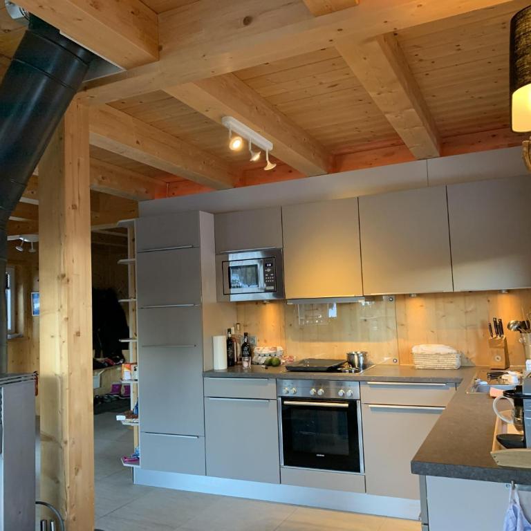 Chalet Claassen - Ferienhaus mit 4 Zimmern - 6