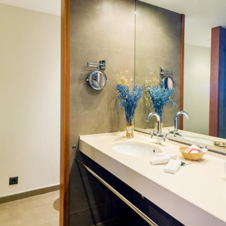 Mas Ses Vinyes - Adults Only - Habitación Doble con bañera de hidromasaje - 2