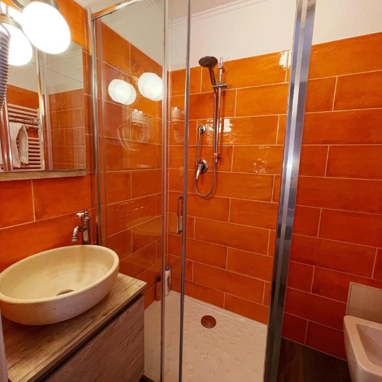 Iris Guest House - Camera Matrimoniale con Bagno Privato - 26