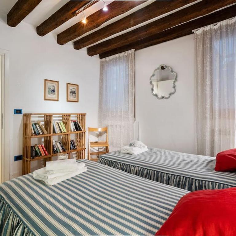 Riva Di Biasio & Sestiere Santa Croce x4 - Two-Bedroom Apartment - 9