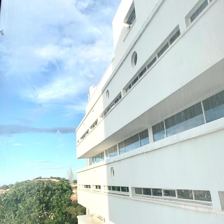 ÉLÉGANT STUDIO et PARKING DANS BATIMENT HISTORIQUE - Superior Studio - 25