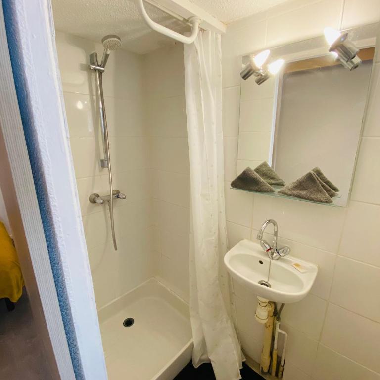 ''Pascal 2'' Eglise Saint Louis Studio Cosy Quartier Haut - Appartement 1 Chambre - 10
