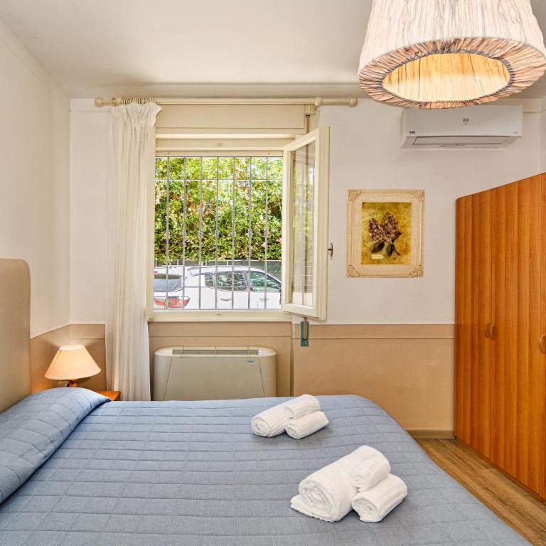 Hotel Ambra - Camera Economy Matrimoniale/Doppia con Letti Singoli - 8