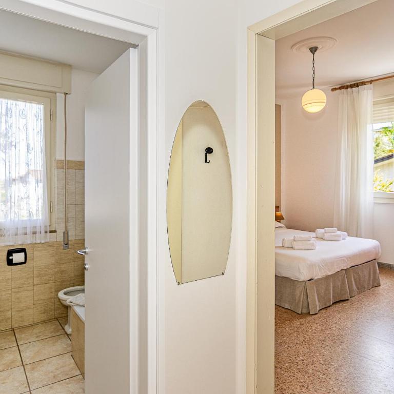 Hotel Ambra - Camera Tripla Basic - 2