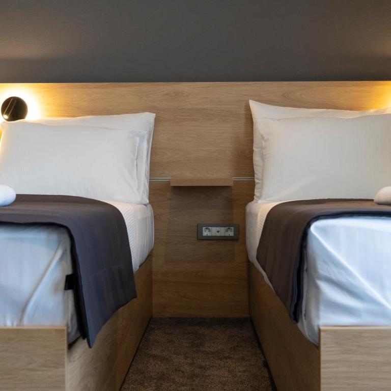 HA Hotel Mostar - Economy Double or Twin Room - 11