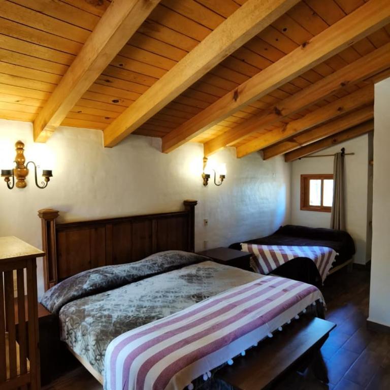 CABAÑA SIMA TOSCANO, Minigolf, Fogatero exterior y Área Infantil - Three-Bedroom Chalet - 2