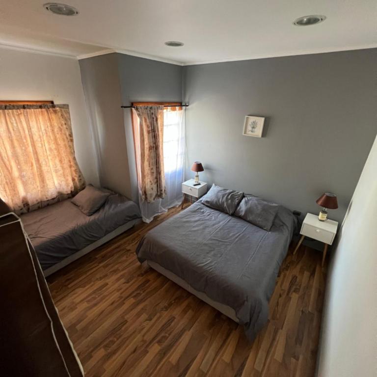Hostal FloryMar - Triple Room with Shared Bathroom - 1