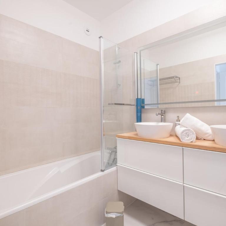 RARE ! Superbe 3 pièces avec jardin face à la mer - Appartement - 24