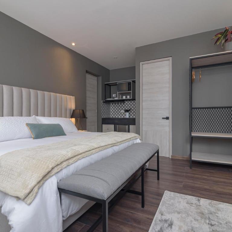 Casa Lorenzo Bogota - Deluxe Double or Twin Room - 11