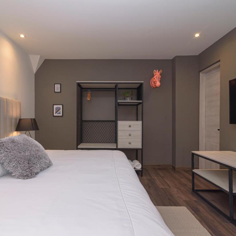 Casa Lorenzo Bogota - Deluxe Double or Twin Room - 19
