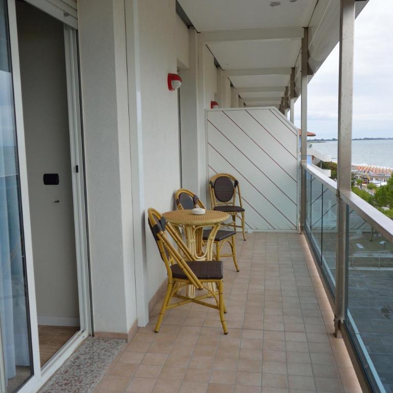 Hotel Columbus - Suite con Balcone e Vista Mare - 8