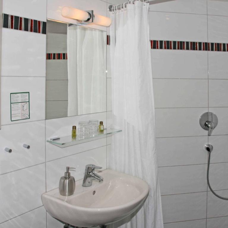Hotel Central eGbR - Doppelzimmer - 5
