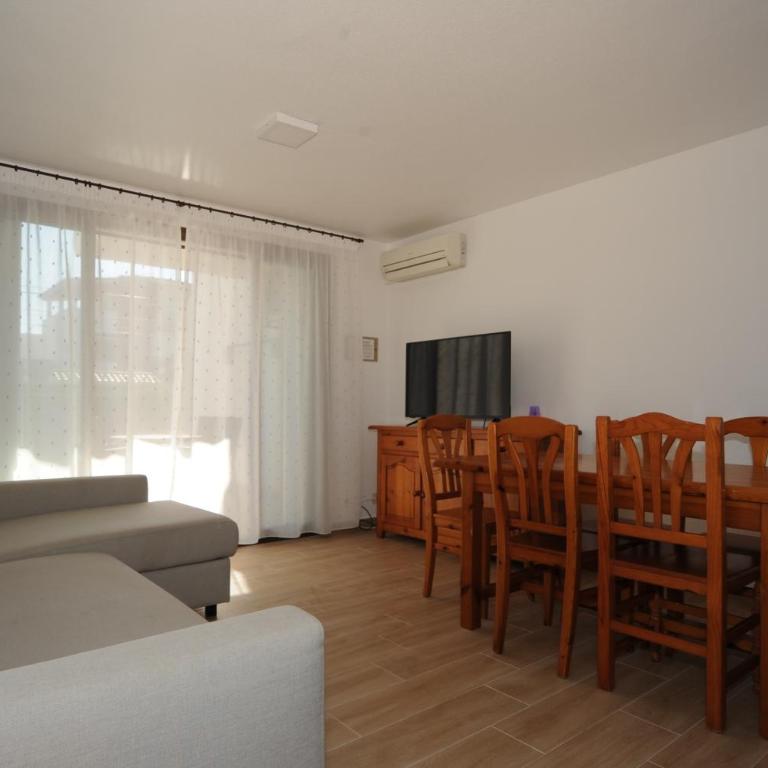 Orange Park Apartamento Jardin - Bungalow with Garden View - 9