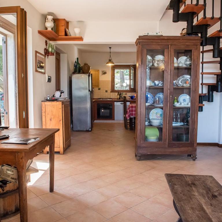 S267 - Sirolo - porzione di villa singola immersa nel verde del Monte Conero - Two-Bedroom Apartment - 3