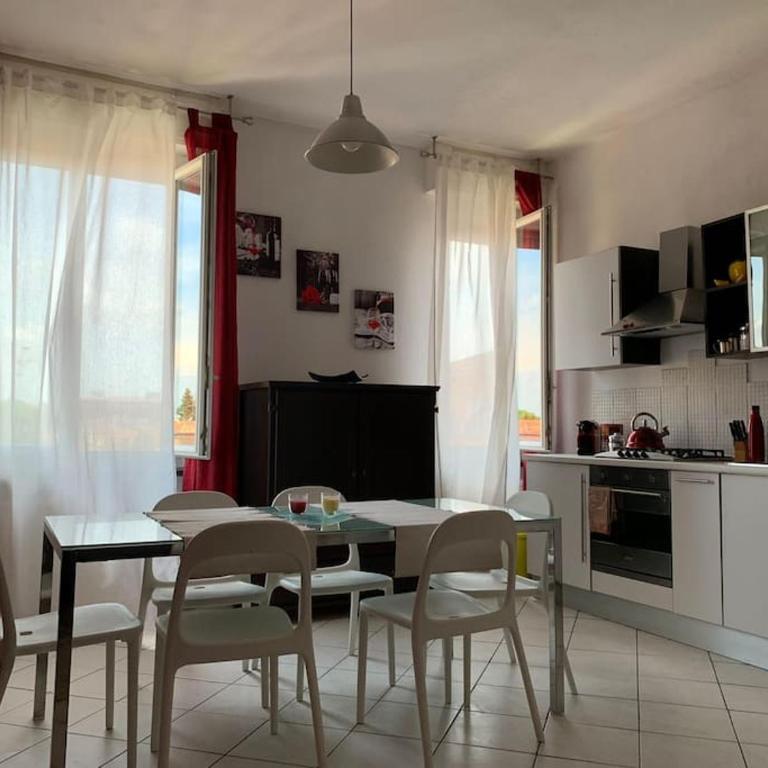 Appartamento incantevole a Parma - Two-Bedroom Apartment - 11