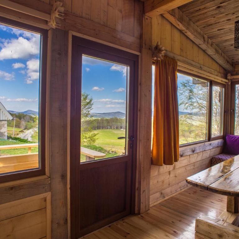 Maple village - Four-Bedroom House - 32