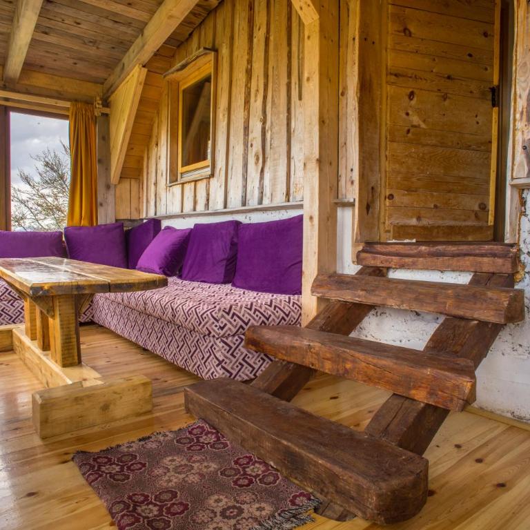 Maple village - Four-Bedroom House - 26