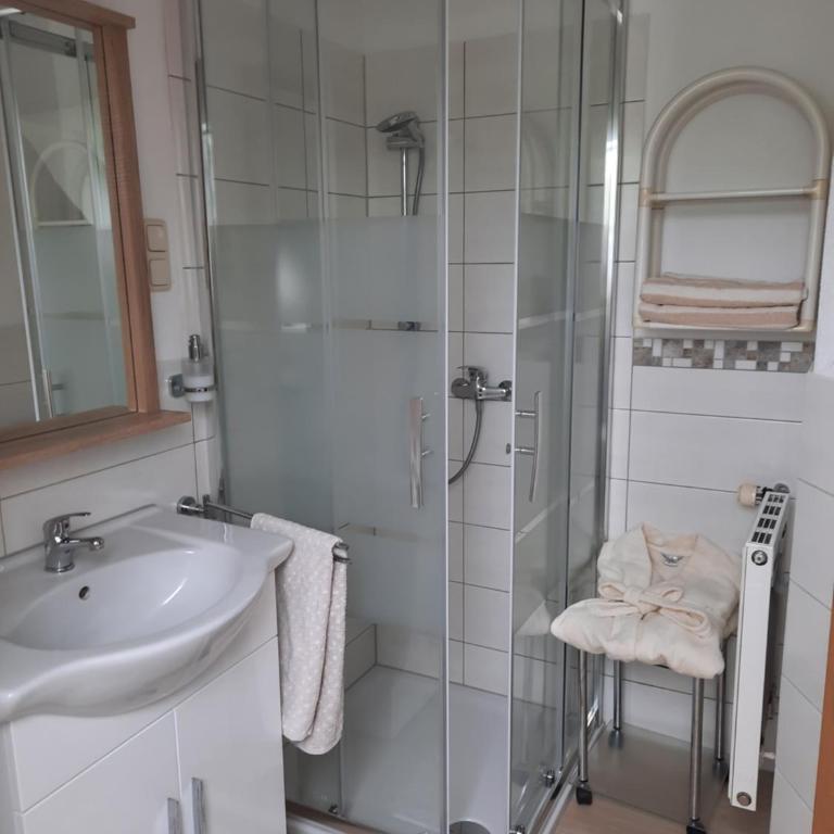 Gästehaus Anna - Doppelzimmer mit Balkon - 9