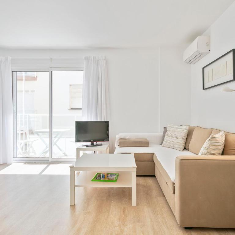 Apartaments Pepita Bandert - One-Bedroom Apartment - 2